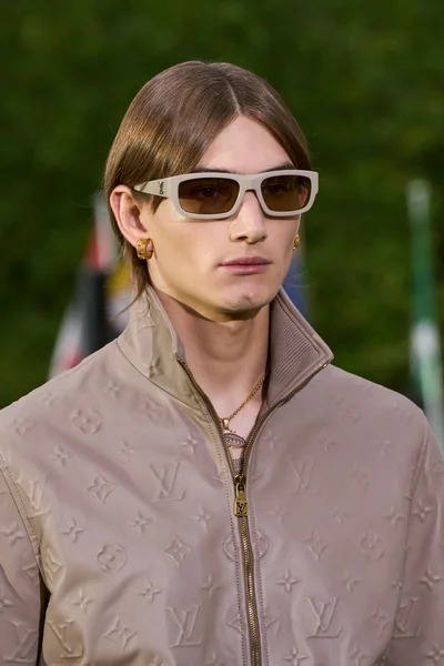 Look 151